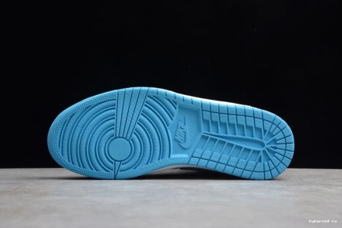 Retro OG 555088-117 Air Jordan 'UNC' 1 High 0912